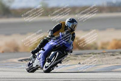 media/Nov-16-2025-Race Pace (Sun) [[8c5fa54630]]/Non Verified Riders (1st 20 Minutes)/1-Turn 14 (10am)/